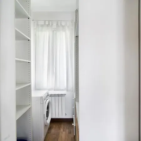 Isabella Casa Lucia *