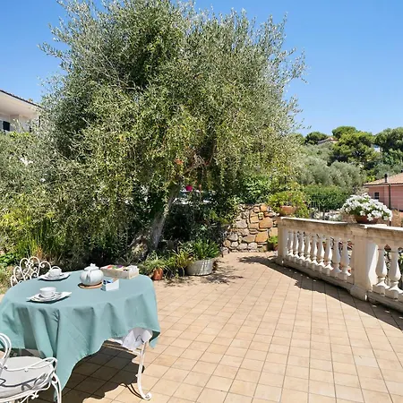 Isabella Casa Lucia Imperia